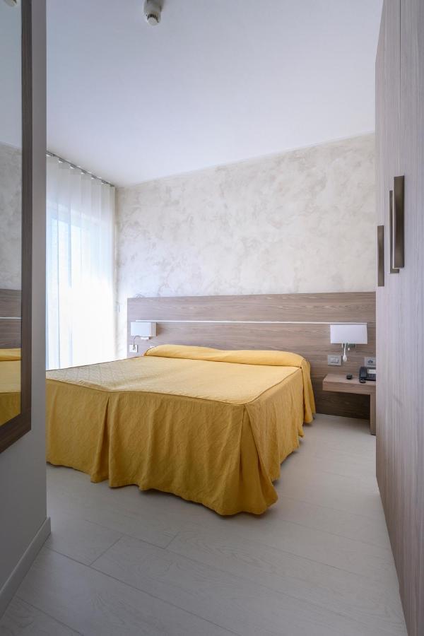 Hotel Capri 3 Stelle Superior Lido di Jesolo Ngoại thất bức ảnh